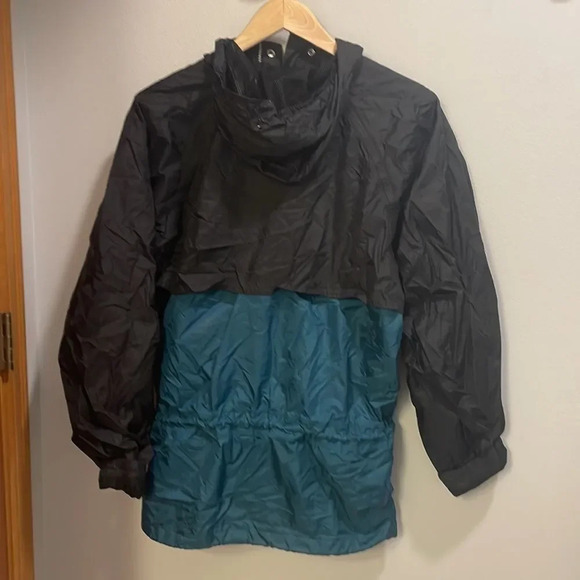 Helly Hansen teal and black womans ski shell jacket - Picture 4 of 9